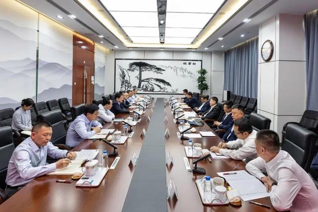 中國電氣裝備總經理周群拜訪國網安徽電力董事長楊勇